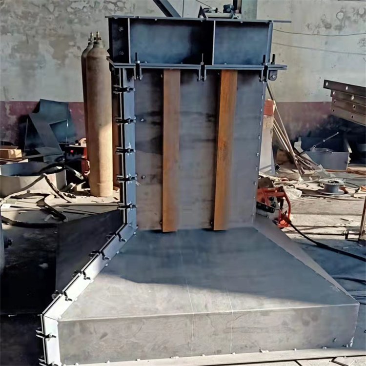 1664858197370308.jpg 钢结构基础墩开云(中国)官方网站登录界面2.jpg